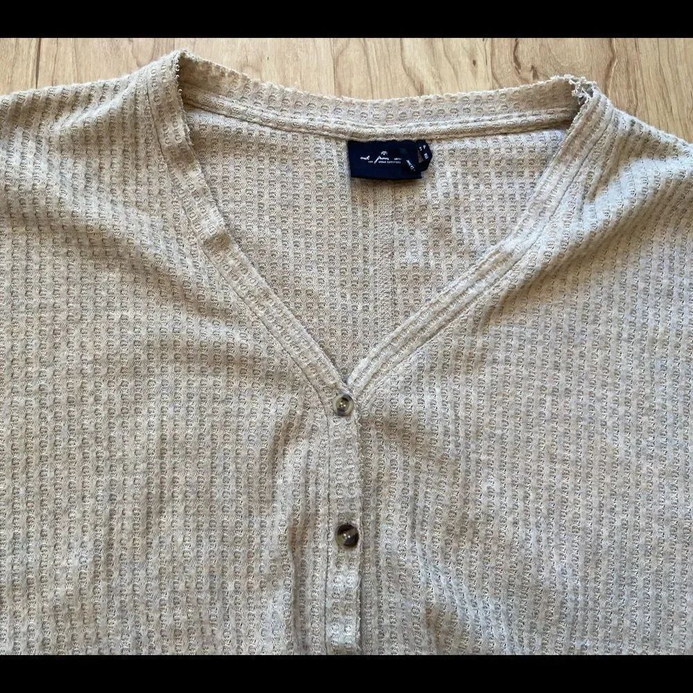 Out from Under Urban Outfitters beige/tan long sleeve waffle knit shirt - Picture 3 of 3